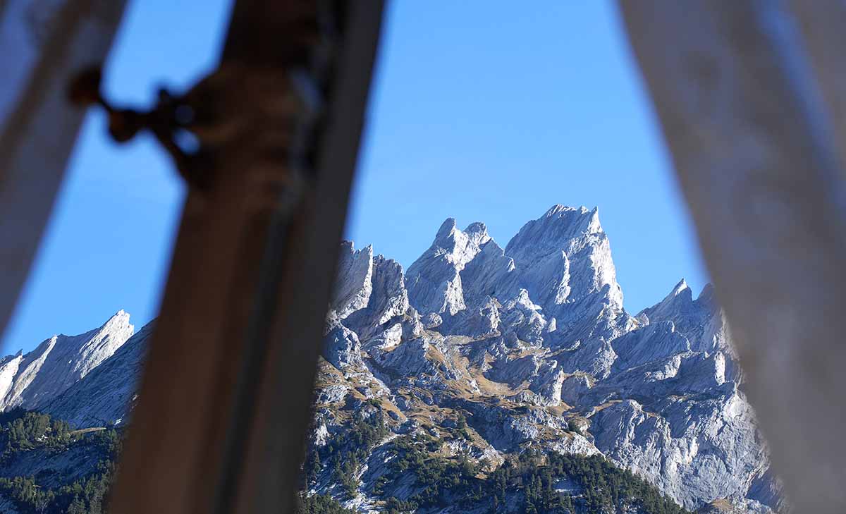 Hotel Rosenlaui im Haslital bei der berühmten Rosenlauischlucht im Haslital zwischen Meiringen und Grindelwald – Ein Portrait