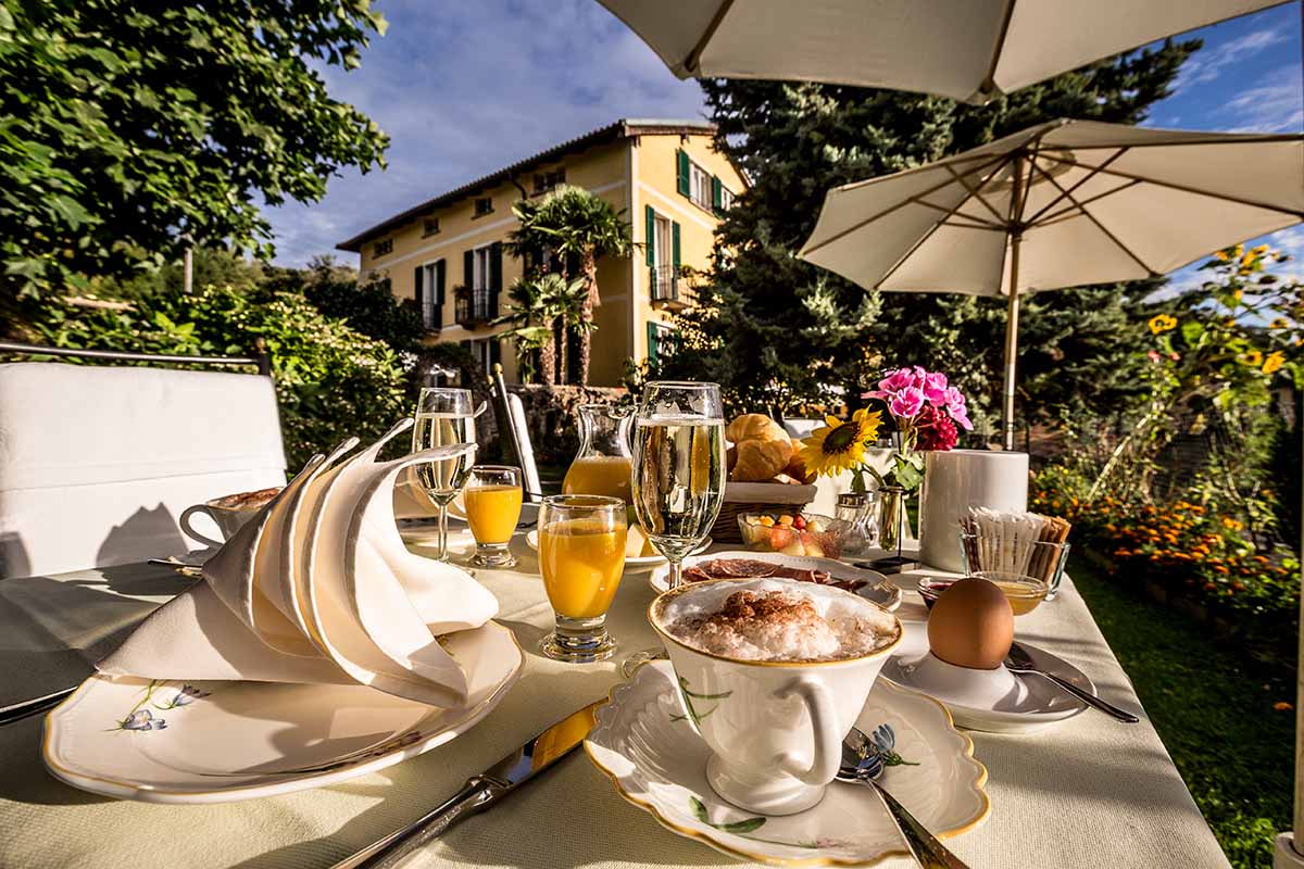 Romantik & Swiss Historic Hotel Villa Carona, hoch über dem Luganersee nähe Morcote, Meride und Lugano im Tessin